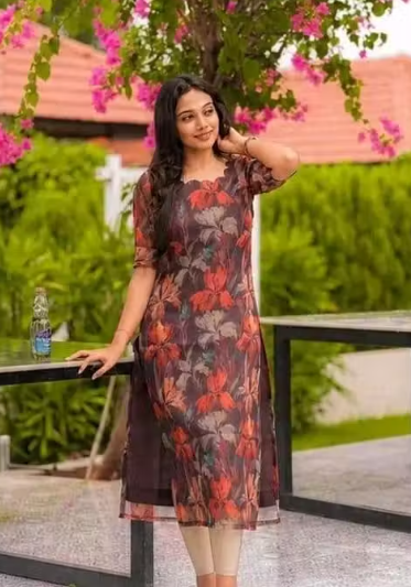 Women Geometric Print Silk Blend Straight Kurti