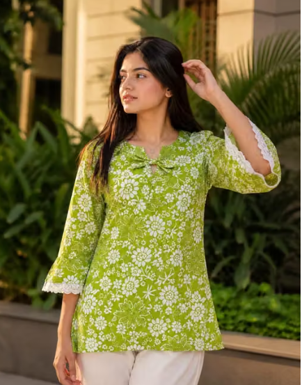 Women's Striped Cape Style Kurti