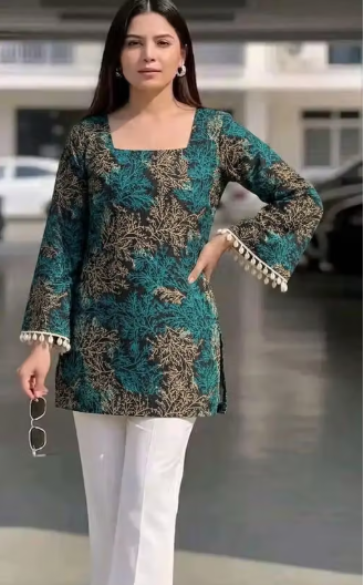 Women's Striped Boat Neck Kurti