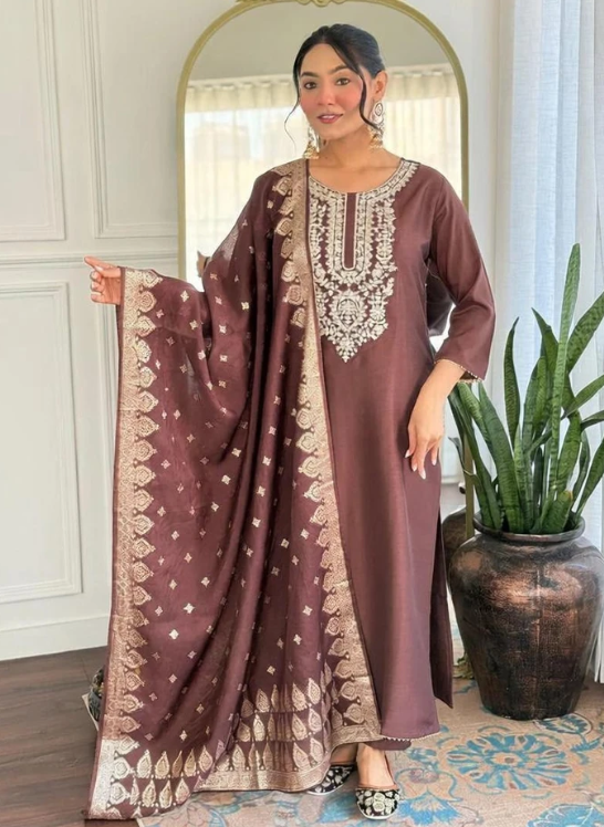 Women's Embroidered Dupatta Set