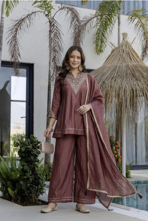 Women's Embroidered Suit Set