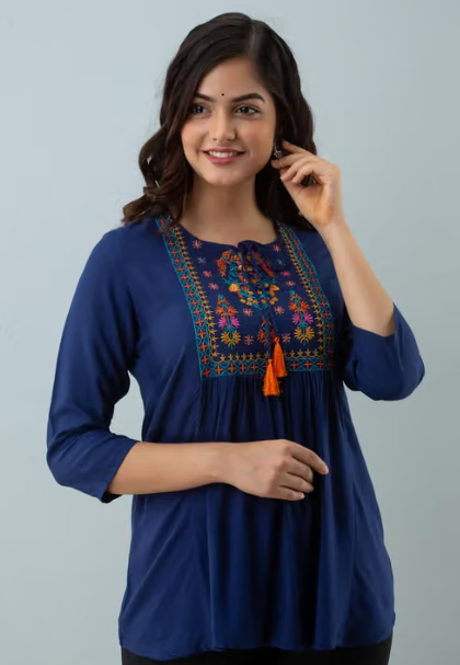 Women's Checked Layered Kurti