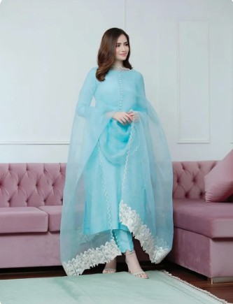 Women's Sleek Festive Set